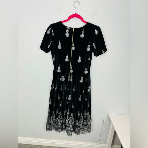 NWOT Elegant Unicorn Lularoe Black Velvet Silver Amelia Vintage style Dress - Picture 5 of 6